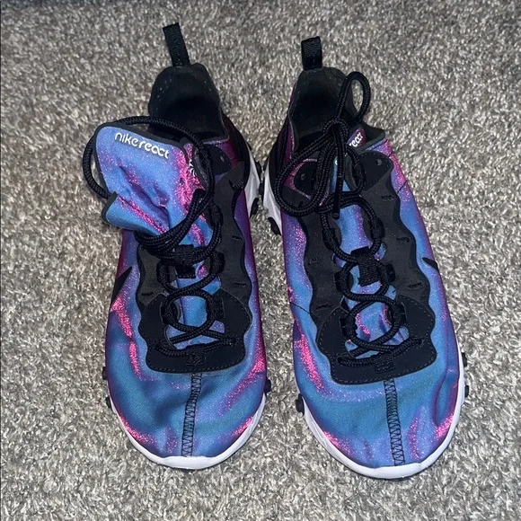 Nike React Multicolor holographic Athletic Shoes 8 - Picture 2 of 7